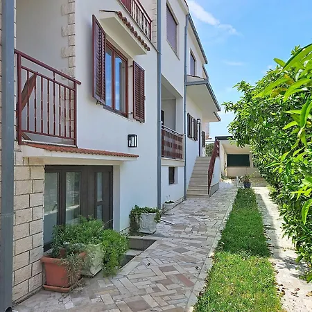 Dalero 2 By Interhome *